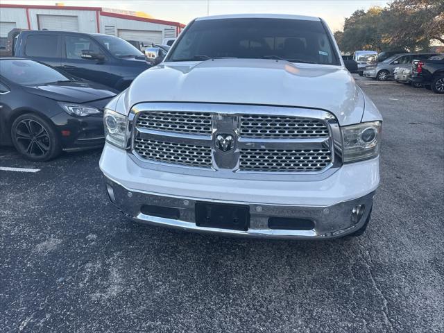 2018 RAM 1500 Laramie Crew Cab 4x2 57 Box 2018 RAM 1500 Laramie Crew Cab 4x2 57 Box