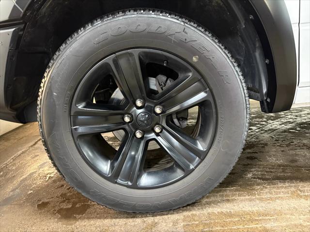 2022 Ram 1500 Classic Warlock Quad Cab 4x4 6'4" Box