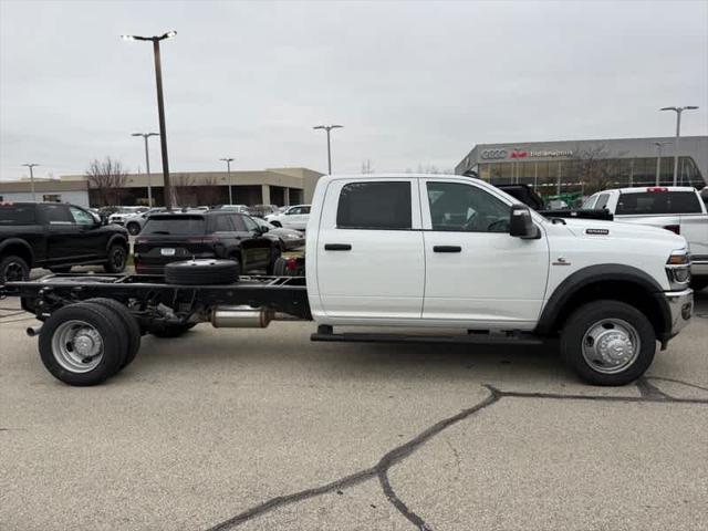 2026 RAM Ram 5500 Chassis Cab RAM 5500 TRADESMAN CHASSIS CREW CAB 4X4 84 CA