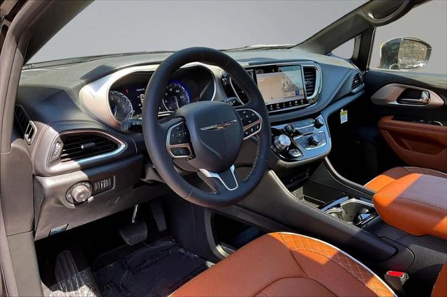 2026 Chrysler Pacifica Pinnacle AWD