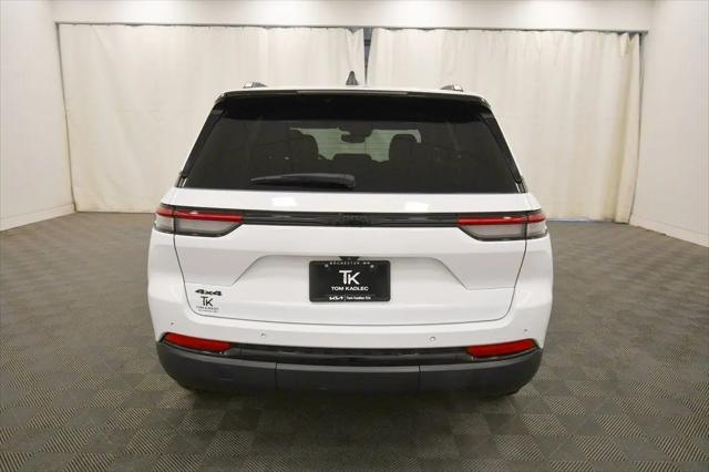 2022 Jeep Grand Cherokee Altitude 4x4