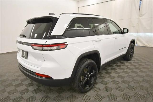 2022 Jeep Grand Cherokee Altitude 4x4