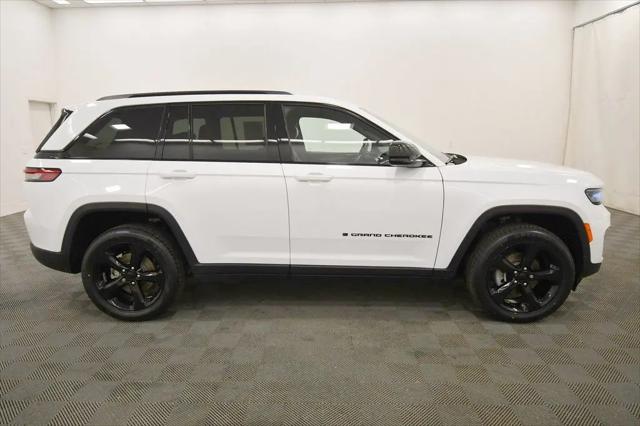 2022 Jeep Grand Cherokee Altitude 4x4