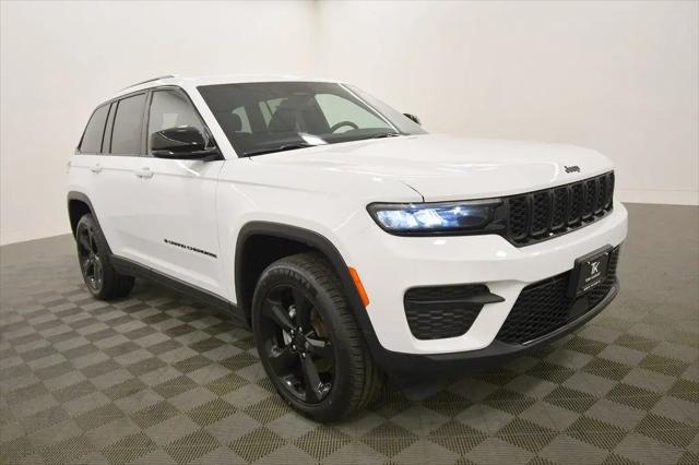 2022 Jeep Grand Cherokee Altitude 4x4