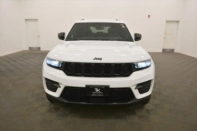 2022 Jeep Grand Cherokee Altitude 4x4