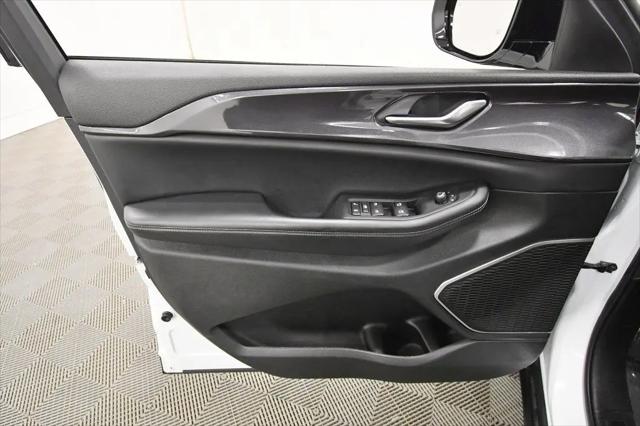 2022 Jeep Grand Cherokee Altitude 4x4