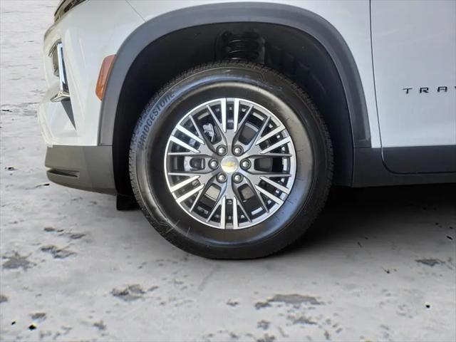 2026 Chevrolet Traverse FWD LT