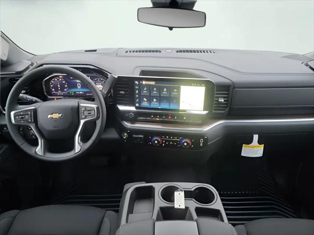2025 Chevrolet Silverado 1500 4WD Crew Cab Short Bed LT with 2FL