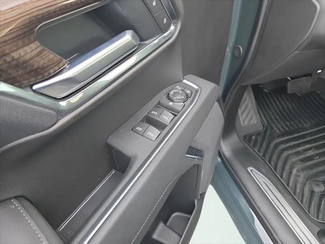 2025 Chevrolet Silverado 1500 4WD Crew Cab Short Bed LT with 2FL