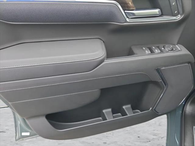 2025 Chevrolet Silverado 1500 4WD Crew Cab Short Bed LT with 2FL
