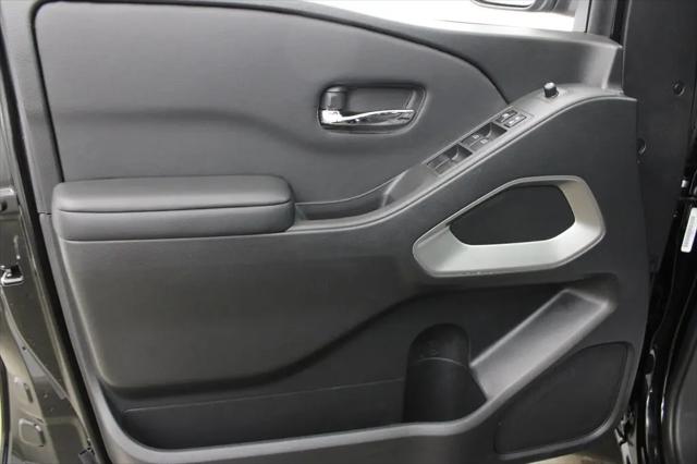 2026 Nissan Frontier Crew Cab SV 4x2