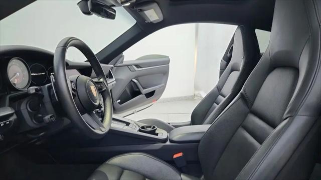 2020 Porsche 911 Carrera 4S