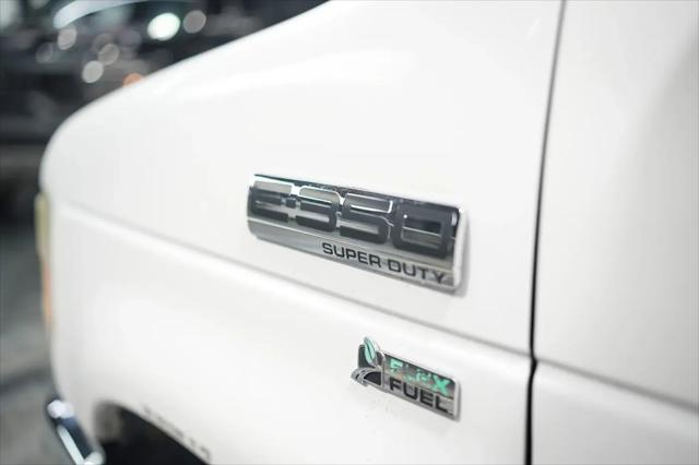2011 Ford E-350 Cutaway E-350