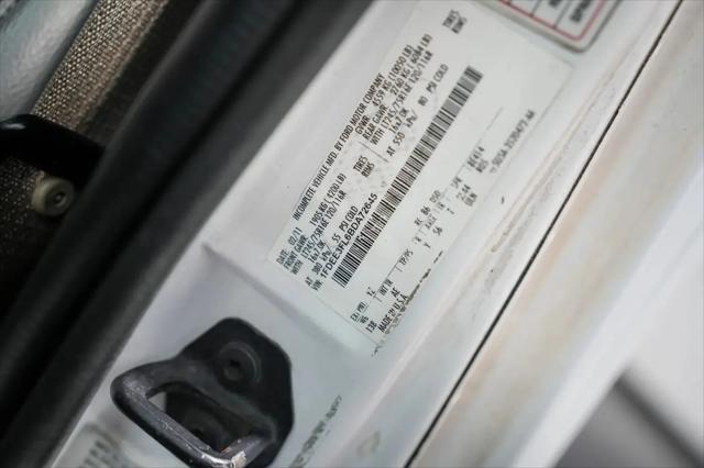 2011 Ford E-350 Cutaway E-350