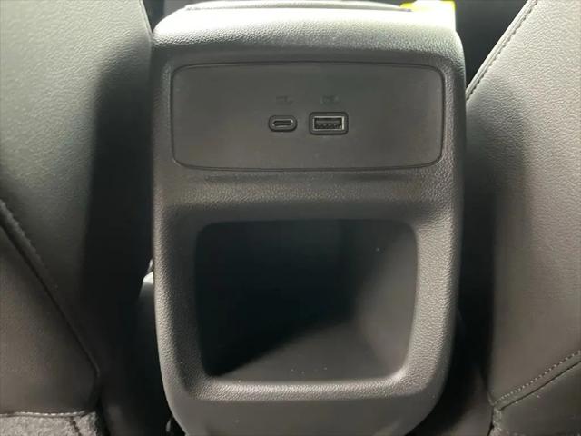 2026 Buick NV Preferred FWD