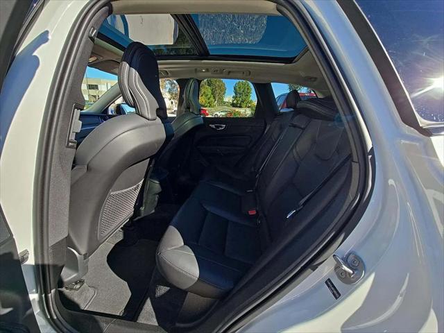 2025 Volvo XC60 B5 Core