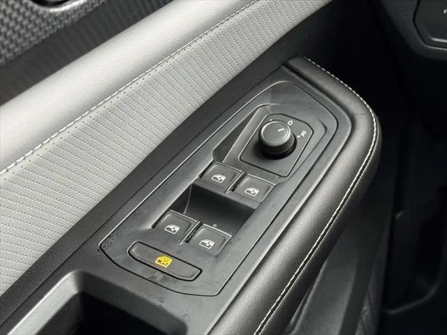 2026 Volkswagen Atlas Cross Sport SEL R-Line Black