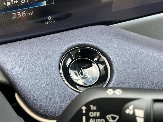 2026 Nissan LEAF PLATINUM+