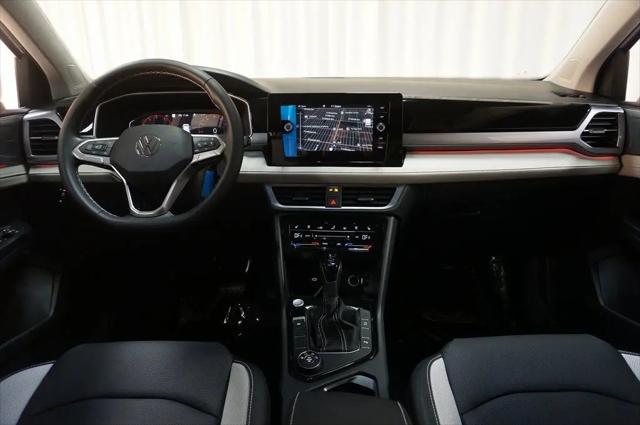 2026 Volkswagen Taos SEL