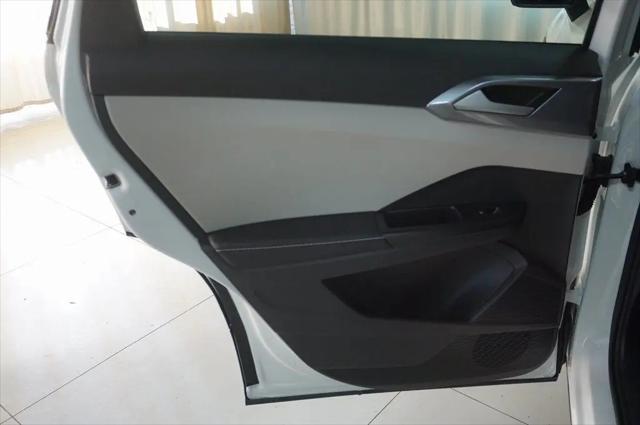2026 Volkswagen Taos SEL