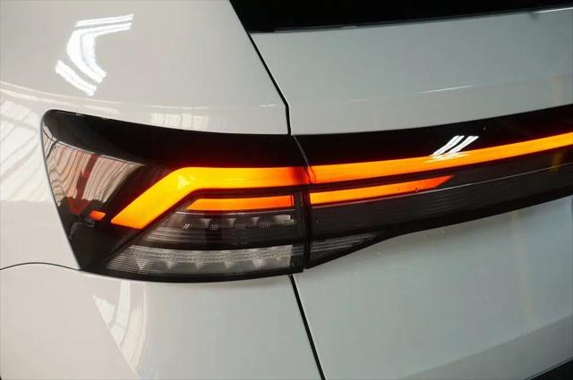 2026 Volkswagen Taos SEL