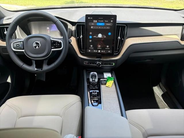 2026 Volvo XC60 B5 Plus
