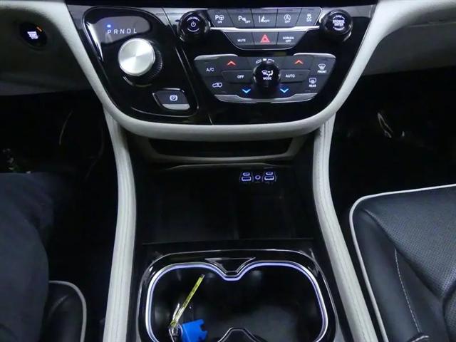 2023 Chrysler Pacifica Limited AWD