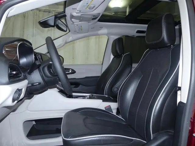 2023 Chrysler Pacifica Limited AWD