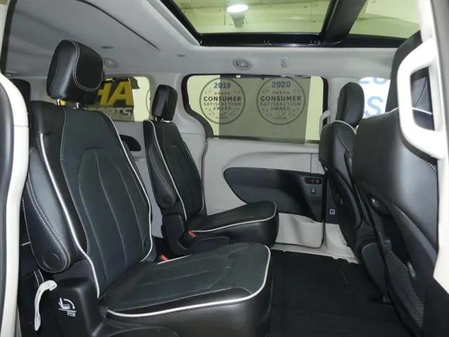 2023 Chrysler Pacifica Limited AWD