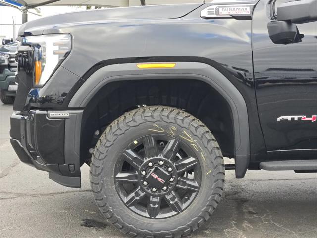 2026 GMC Sierra 2500HD Crew Cab, Standard Bed, AT4, 4WD