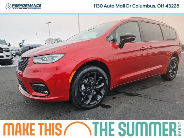2026 Chrysler Pacifica Select AWD