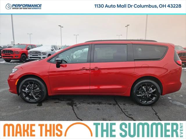 2026 Chrysler Pacifica Select AWD