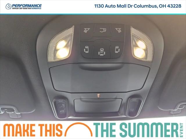 2026 Chrysler Pacifica Select AWD
