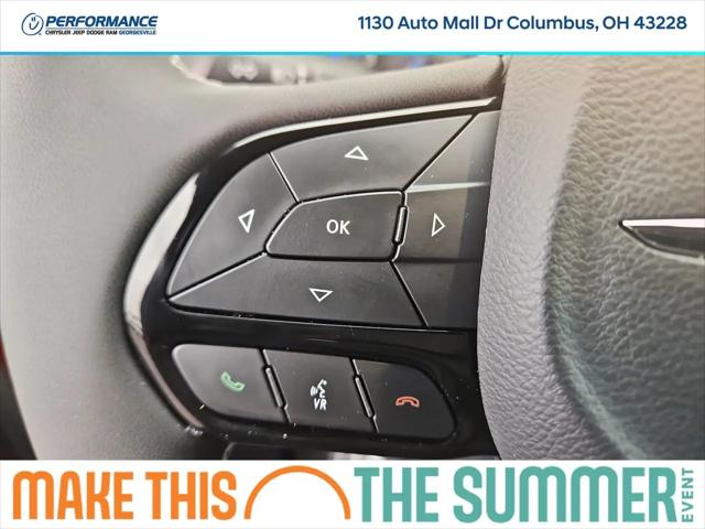 2026 Chrysler Pacifica Select AWD