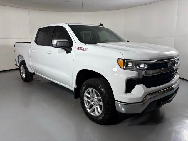 2026 Chevrolet Silverado 1500 4WD Crew Cab Standard Bed LT