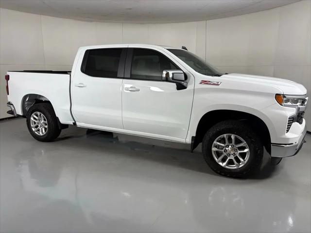 2026 Chevrolet Silverado 1500 4WD Crew Cab Standard Bed LT