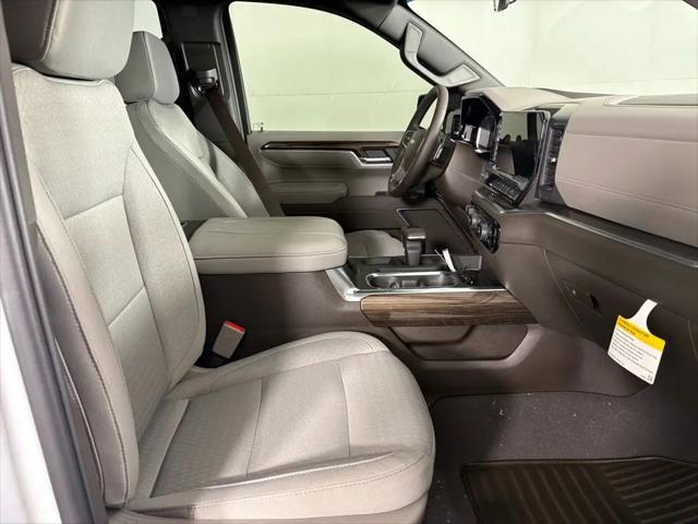 2026 Chevrolet Silverado 1500 4WD Crew Cab Standard Bed LT