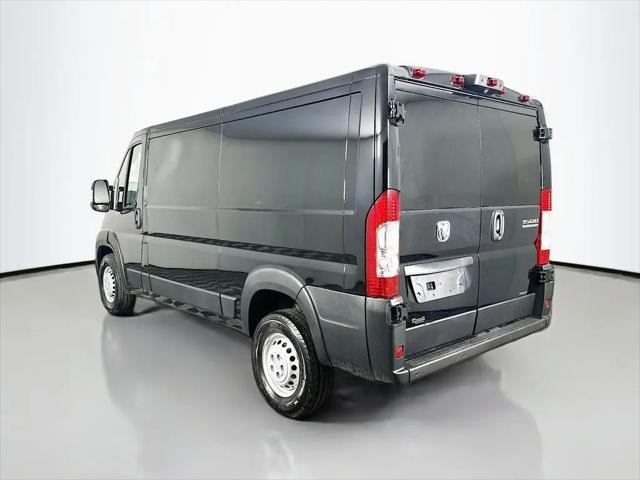 2026 Ram ProMaster Cargo Van Tradesman Low Roof 136" WB w/Pass Seat