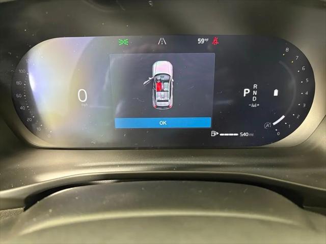 2026 Volvo XC40 Core, B4 FWD Gas (mild hybrid), Dark
