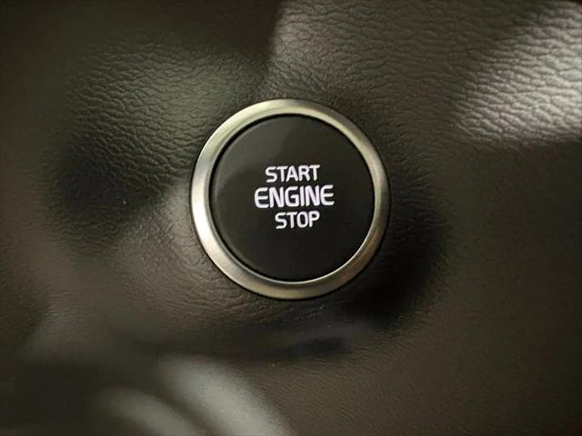 2026 Volvo XC40 Core, B4 FWD Gas (mild hybrid), Dark
