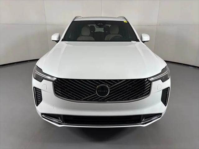 2026 Volvo XC90 Core, B5 AWD Gas (mild hybrid), Gasoline, Bright, 7 Seats