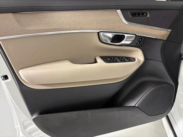 2026 Volvo XC90 Core, B5 AWD Gas (mild hybrid), Gasoline, Bright, 7 Seats