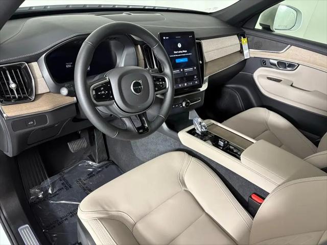 2026 Volvo XC90 Core, B5 AWD Gas (mild hybrid), Gasoline, Bright, 7 Seats