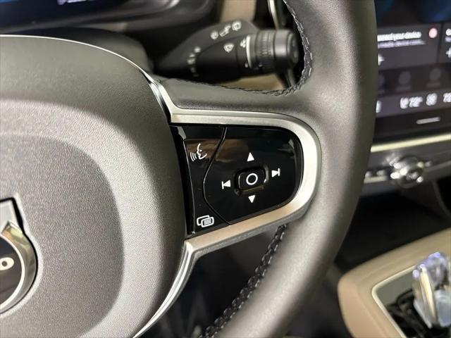 2026 Volvo XC90 Core, B5 AWD Gas (mild hybrid), Gasoline, Bright, 7 Seats
