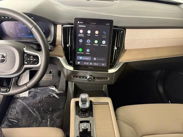 2026 Volvo XC90 Core, B5 AWD Gas (mild hybrid), Gasoline, Bright, 7 Seats