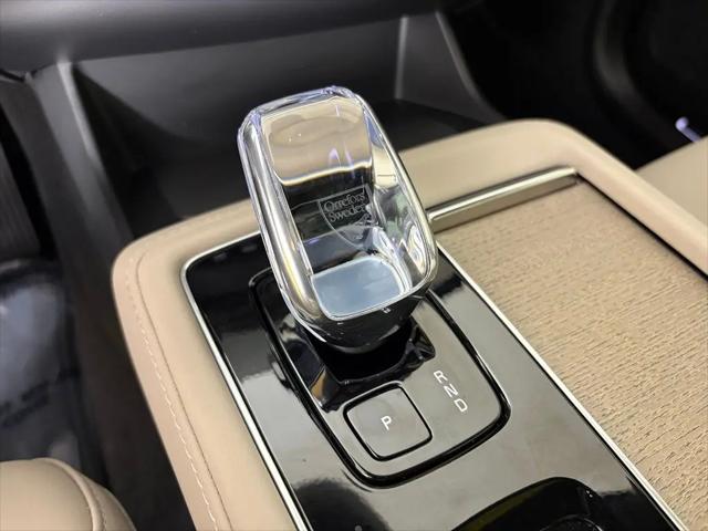 2026 Volvo XC90 Core, B5 AWD Gas (mild hybrid), Gasoline, Bright, 7 Seats