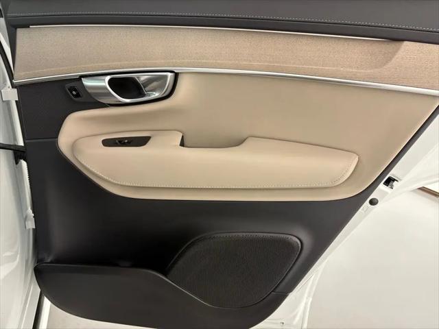 2026 Volvo XC90 Core, B5 AWD Gas (mild hybrid), Gasoline, Bright, 7 Seats