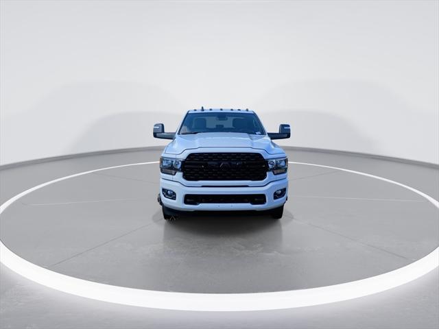 2024 RAM 3500 Big Horn Crew Cab 4x4 8 Box