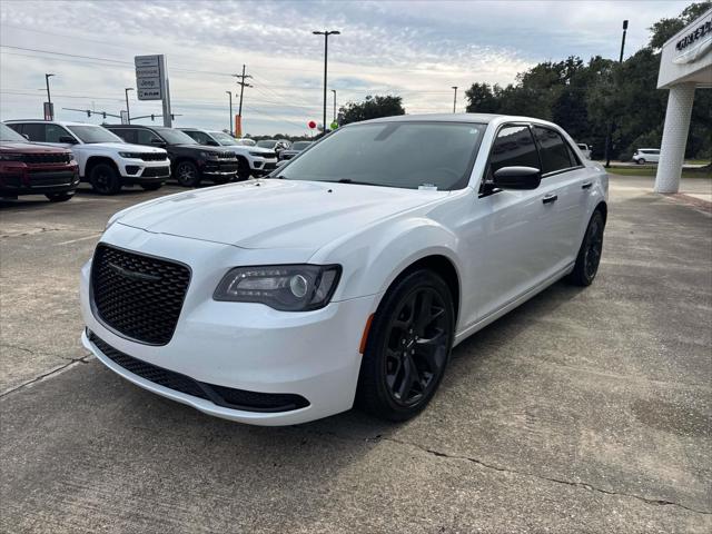2021 Chrysler 300 Touring