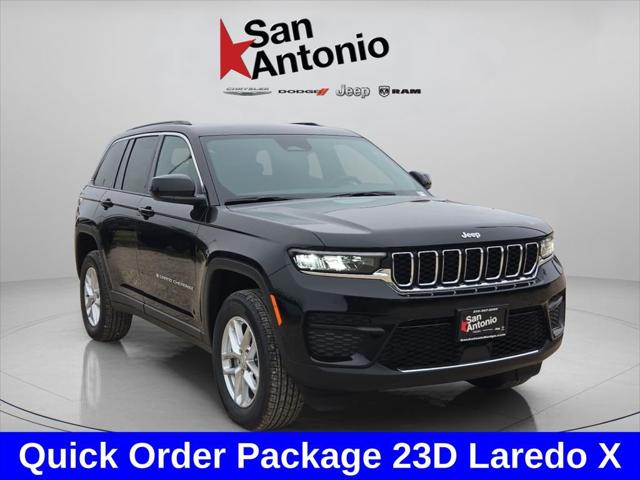 2025 Jeep Grand Cherokee GRAND CHEROKEE LAREDO X 4X4